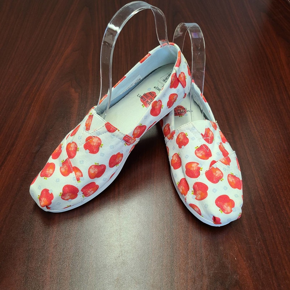 TOMS Alpargata Apple Print Slip On Loafer Shoes Once Upon a Time Size 8